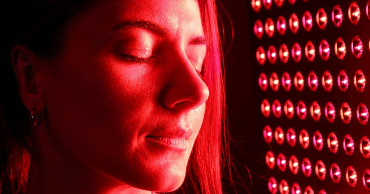 Pure Derma London LED Light Therapy Panel, red light and near infrared wavelengths compared